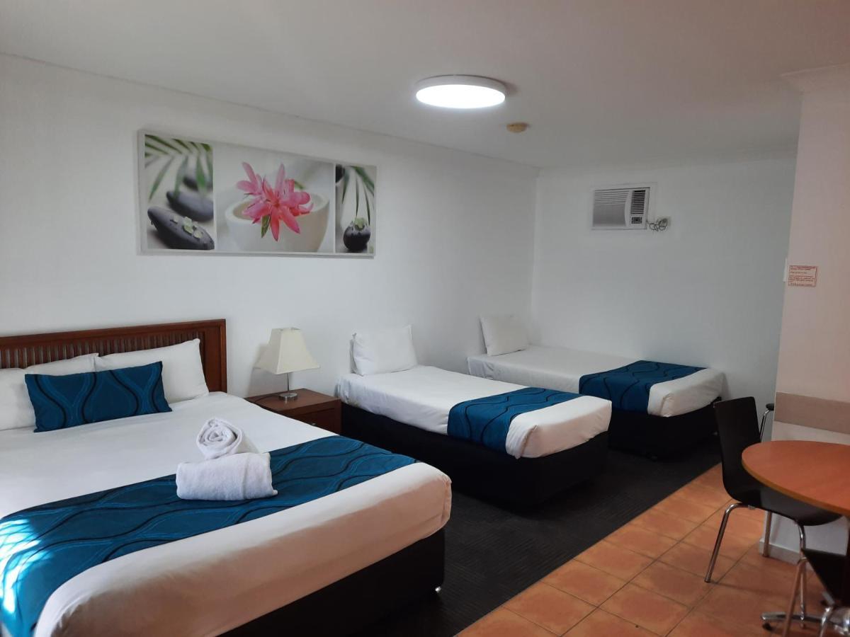 Motor Motel 3*